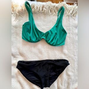 Ribbed bikini swim set, size S. Green top and black bottom.